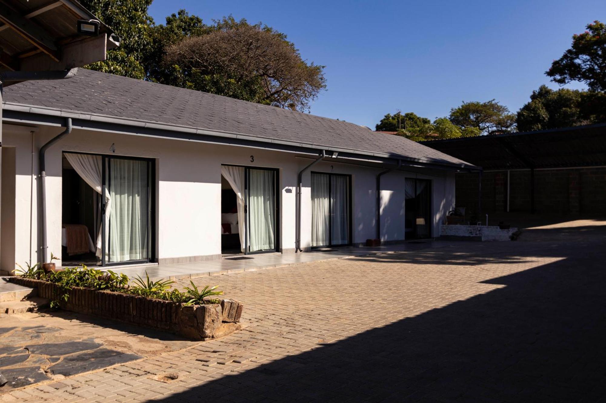 Mandulia Guest House Mbombela Eksteriør billede